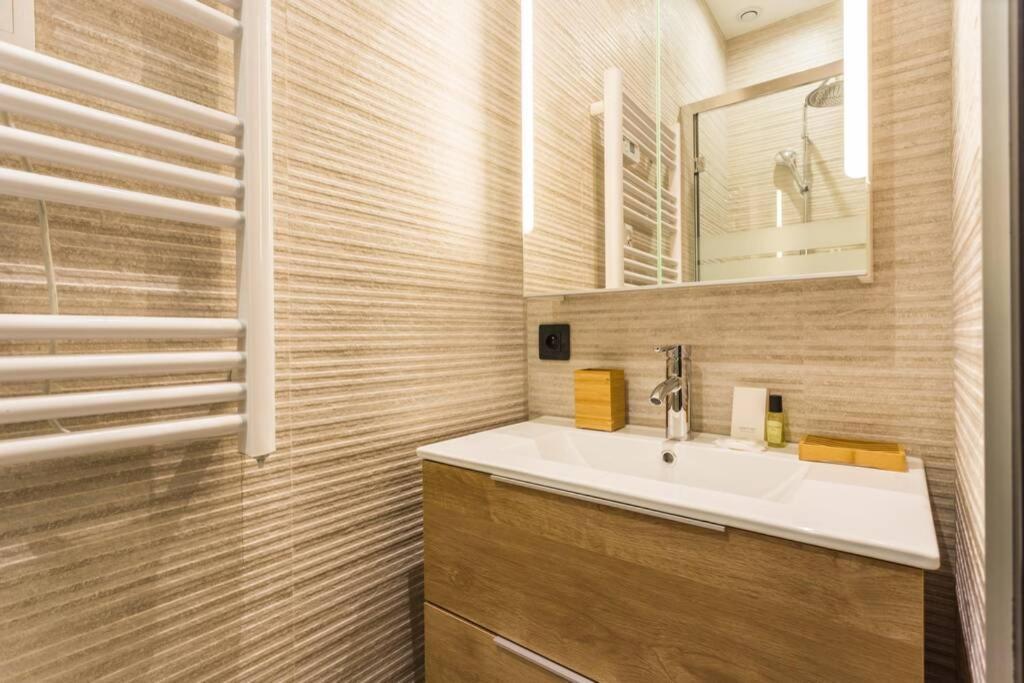 Home Suite Home Charonne 2BR Paris Exterior foto